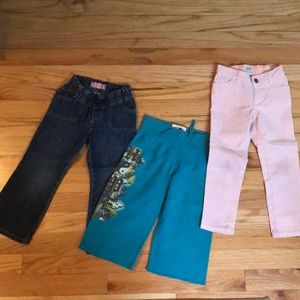 Lot of 3 bottoms for girls size 3T